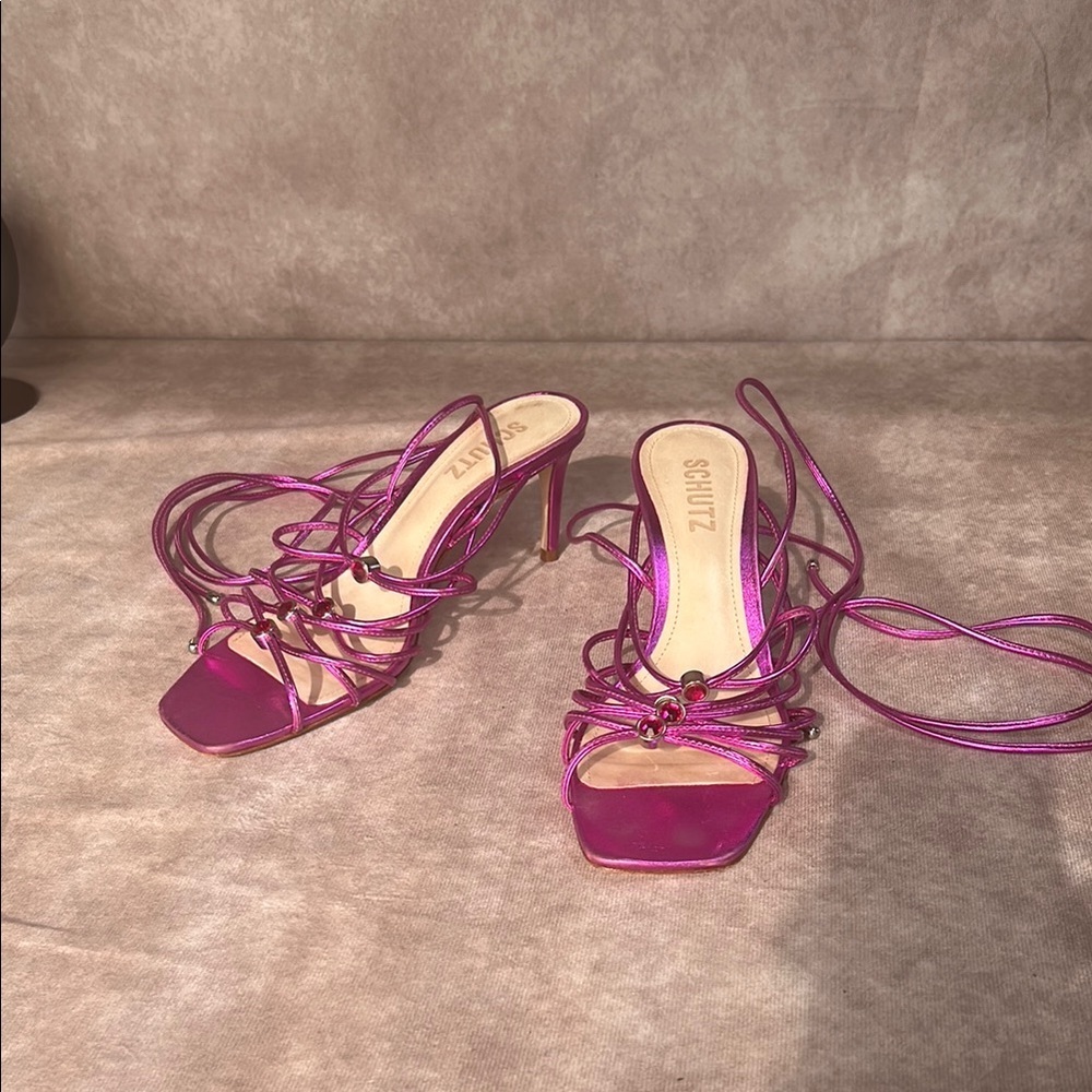 GUC Schutz Women's 7.5 Dark Metallic Pink Purple Strappy Heels Leather - Picture 1 of 9